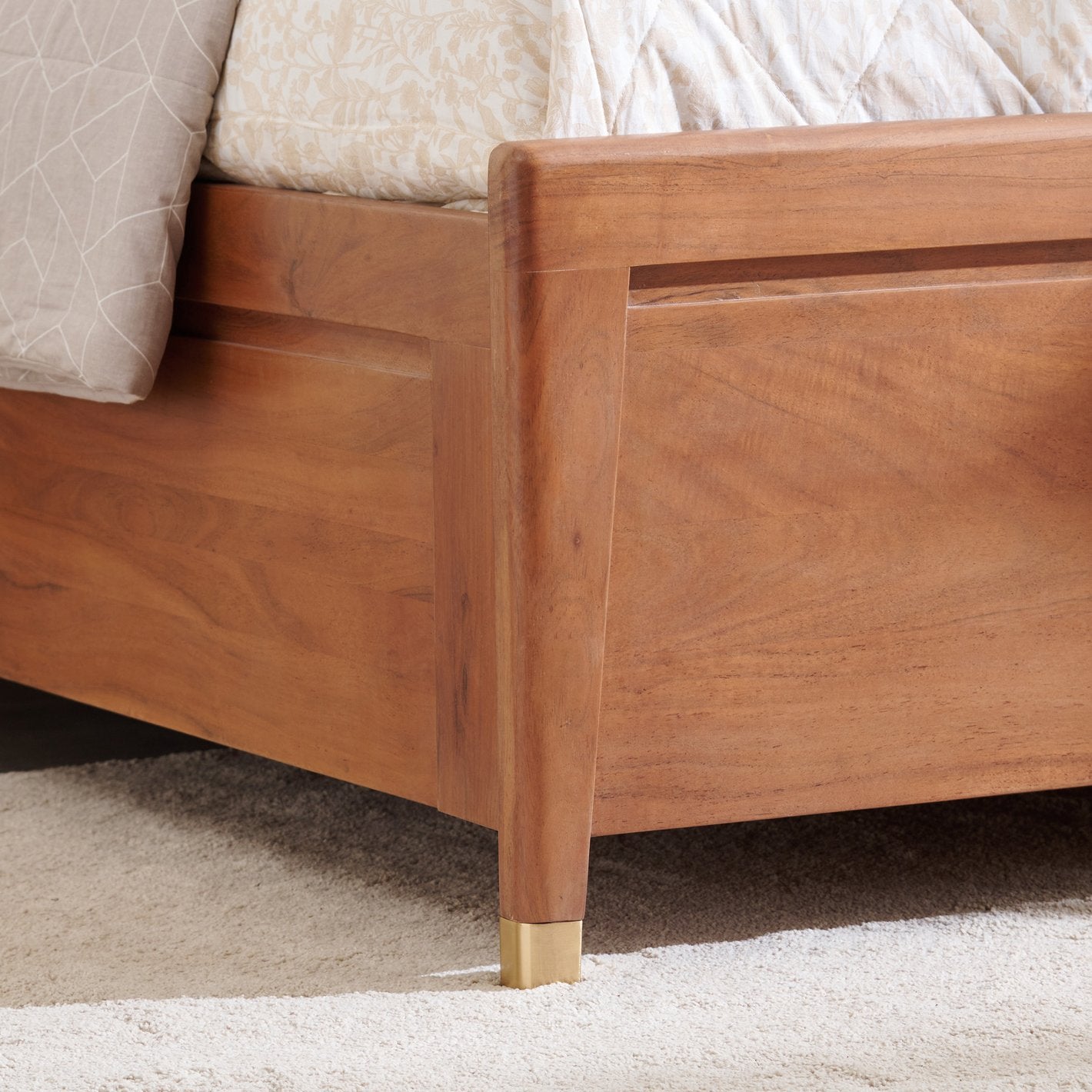 Carnival Acacia Wood Queen Bed with Hydraulic Storage