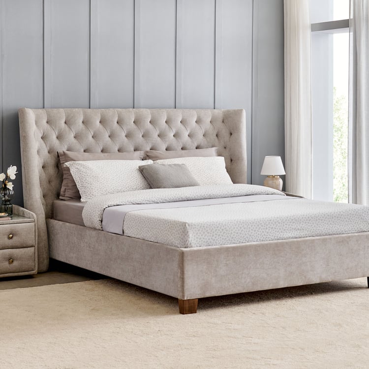 Blenda Upholstered Classic Bed