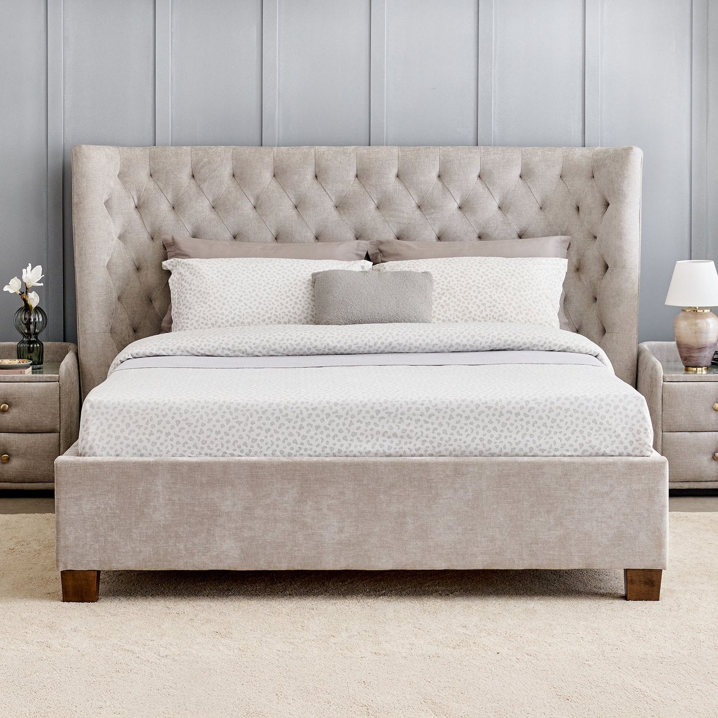 Blenda Upholstered Classic Bed