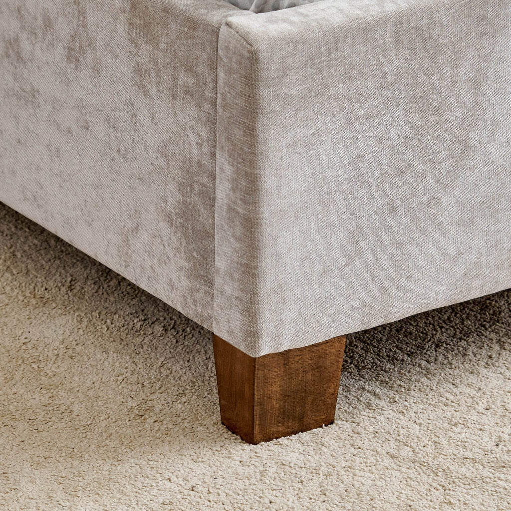 Blenda Upholstered Classic Bed